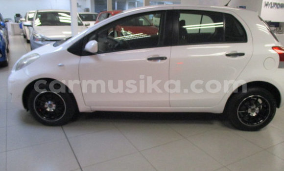 Tenga Tsaru Toyota Yaris Chena Mota in Beitbridge in Matabeleland South Tenga Tsaru Toyota Yaris Chena Mota in Beitbridge in Matabeleland South