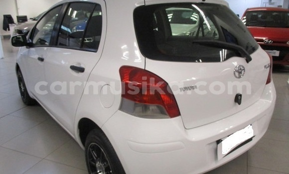 Tenga Tsaru Toyota Yaris Chena Mota in Beitbridge in Matabeleland South Tenga Tsaru Toyota Yaris Chena Mota in Beitbridge in Matabeleland South