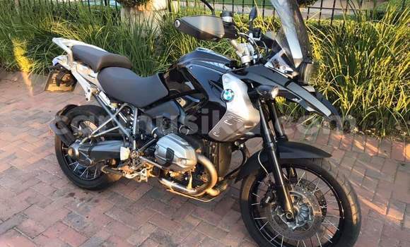 Nunua Ilio tumika BMW R nineT Nyeusi Bike ndani ya Beitbridge nchini Matabeleland Kusini