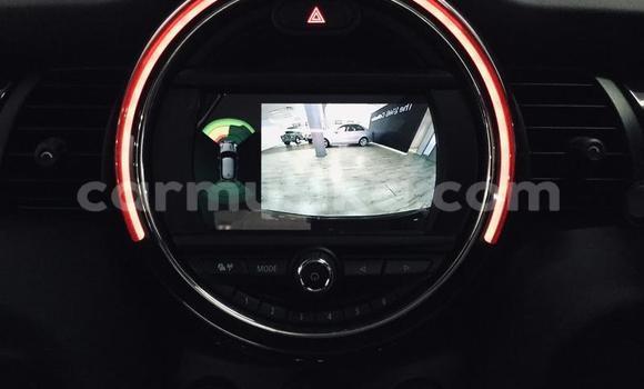 Nunua Ilio tumika MINI Clubman Nyeusi Gari ndani ya Beitbridge nchini Matabeleland Kusini Nunua Ilio tumika MINI Clubman Nyeusi Gari ndani ya Beitbridge nchini Matabeleland Kusini