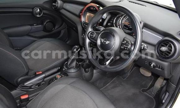 Acheter Occasion Voiture MINI Cooper Autre à Beitbridge, Matabeleland South Acheter Occasion Voiture MINI Cooper Autre à Beitbridge, Matabeleland South