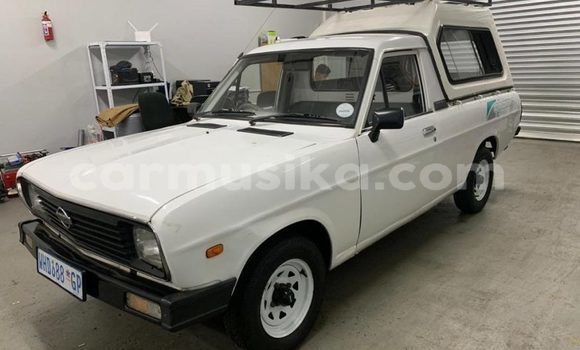 Nunua Ilio tumika Nissan Pickup Nyeupe Gari ndani ya Beitbridge nchini Matabeleland Kusini Nunua Ilio tumika Nissan Pickup Nyeupe Gari ndani ya Beitbridge nchini Matabeleland Kusini