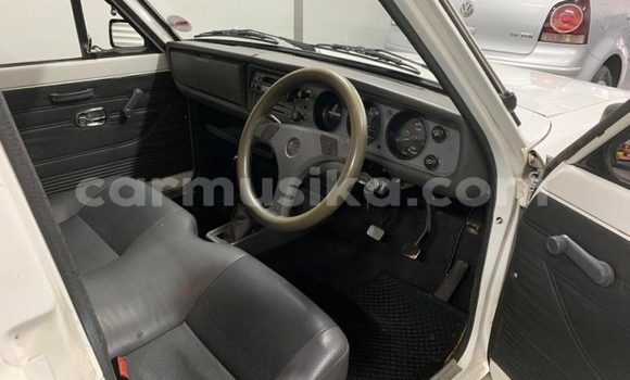 Nunua Ilio tumika Nissan Pickup Nyeupe Gari ndani ya Beitbridge nchini Matabeleland Kusini Nunua Ilio tumika Nissan Pickup Nyeupe Gari ndani ya Beitbridge nchini Matabeleland Kusini