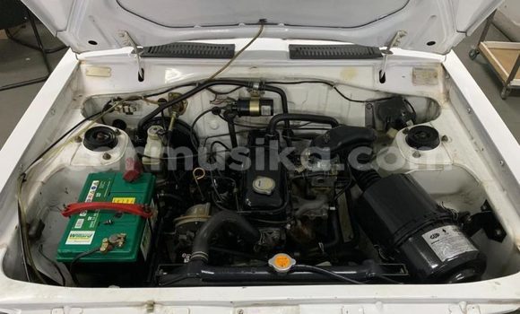 Nunua Ilio tumika Nissan Pickup Nyeupe Gari ndani ya Beitbridge nchini Matabeleland Kusini Nunua Ilio tumika Nissan Pickup Nyeupe Gari ndani ya Beitbridge nchini Matabeleland Kusini