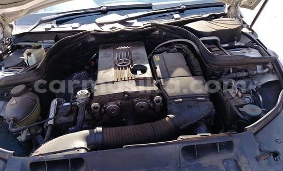 Acheter Occasion Voiture Mercedes‒Benz C–Class Gris à Harare, Harare Acheter Occasion Voiture Mercedes‒Benz C–Class Gris à Harare, Harare