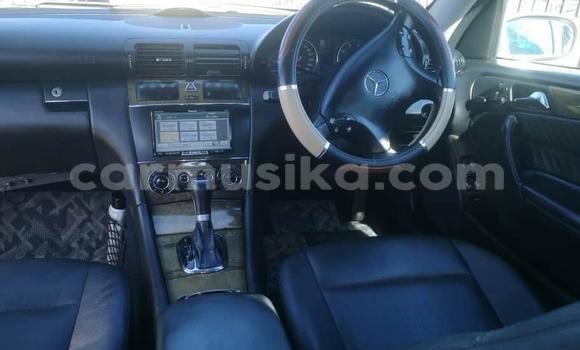 Acheter Occasion Voiture Mercedes‒Benz C–Class Blanc à Harare, Harare Acheter Occasion Voiture Mercedes‒Benz C–Class Blanc à Harare, Harare