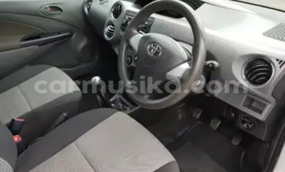 Tenga Tsaru Toyota Yaris Sirivha Mota in Beitbridge in Matabeleland South Tenga Tsaru Toyota Yaris Sirivha Mota in Beitbridge in Matabeleland South