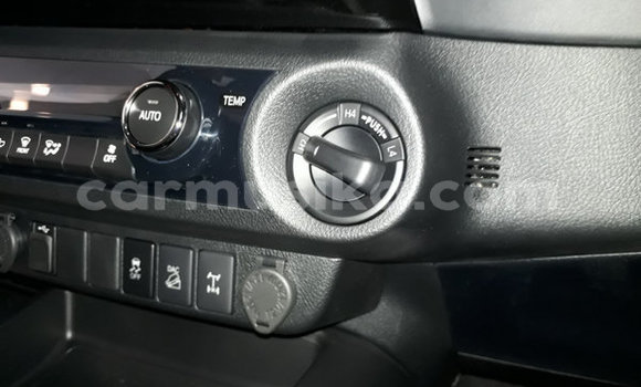 Nunua Ilio tumika Toyota Hilux Nyeupe Gari ndani ya Beitbridge nchini Matabeleland Kusini Nunua Ilio tumika Toyota Hilux Nyeupe Gari ndani ya Beitbridge nchini Matabeleland Kusini