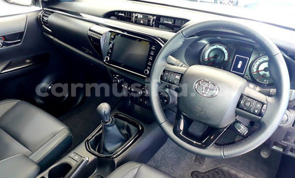 Nunua Ilio tumika Toyota Hilux Nyeupe Gari ndani ya Beitbridge nchini Matabeleland Kusini Nunua Ilio tumika Toyota Hilux Nyeupe Gari ndani ya Beitbridge nchini Matabeleland Kusini