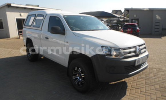Buy Used Volkswagen Amarok White Car in Beitbridge in Matabeleland South Buy Used Volkswagen Amarok White Car in Beitbridge in Matabeleland South