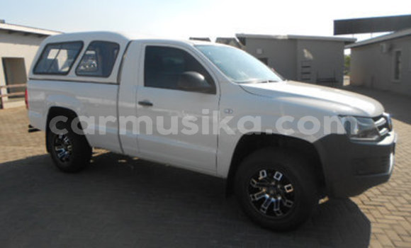 Buy Used Volkswagen Amarok White Car in Beitbridge in Matabeleland South Buy Used Volkswagen Amarok White Car in Beitbridge in Matabeleland South