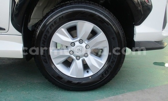 Acheter Occasion Voiture Toyota Hilux Blanc à Beitbridge, Matabeleland South Acheter Occasion Voiture Toyota Hilux Blanc à Beitbridge, Matabeleland South