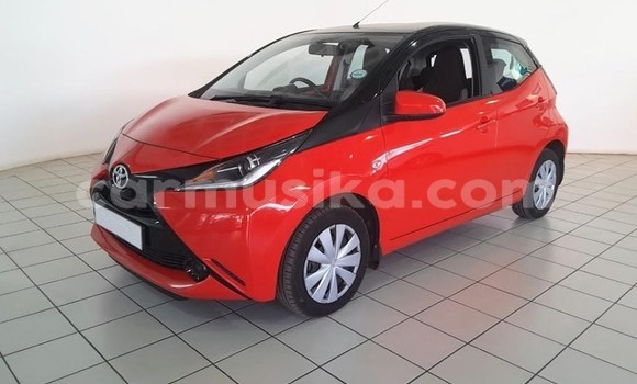Tenga Tsaru Toyota Aygo Tsvuku Mota in Harare in Harare Tenga Tsaru Toyota Aygo Tsvuku Mota in Harare in Harare