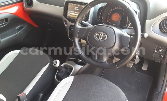 Tenga Tsaru Toyota Aygo Tsvuku Mota in Harare in Harare Tenga Tsaru Toyota Aygo Tsvuku Mota in Harare in Harare