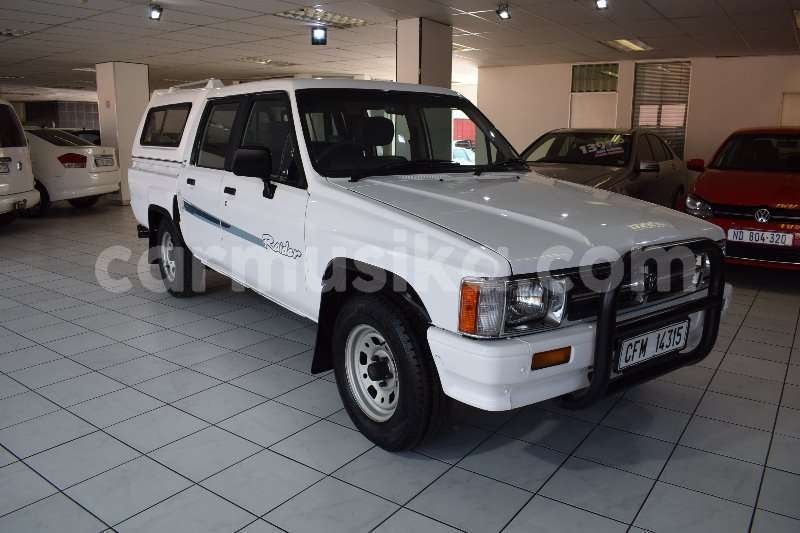 Big with watermark toyota hilux matabeleland south beitbridge 8654