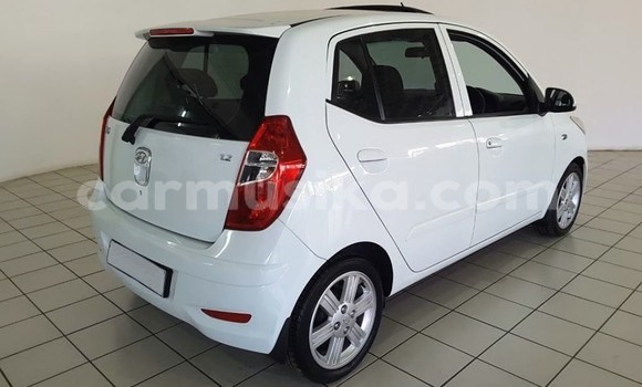 Tenga Tsaru Hyundai i10 Chena Mota in Harare in Harare Tenga Tsaru Hyundai i10 Chena Mota in Harare in Harare