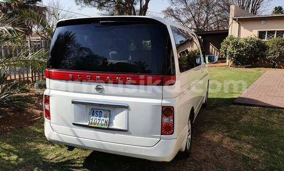 Acheter Occasion Voiture Nissan Pickup Blanc à Beitbridge, Matabeleland South Acheter Occasion Voiture Nissan Pickup Blanc à Beitbridge, Matabeleland South