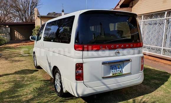 Acheter Occasion Voiture Nissan Pickup Blanc à Beitbridge, Matabeleland South Acheter Occasion Voiture Nissan Pickup Blanc à Beitbridge, Matabeleland South