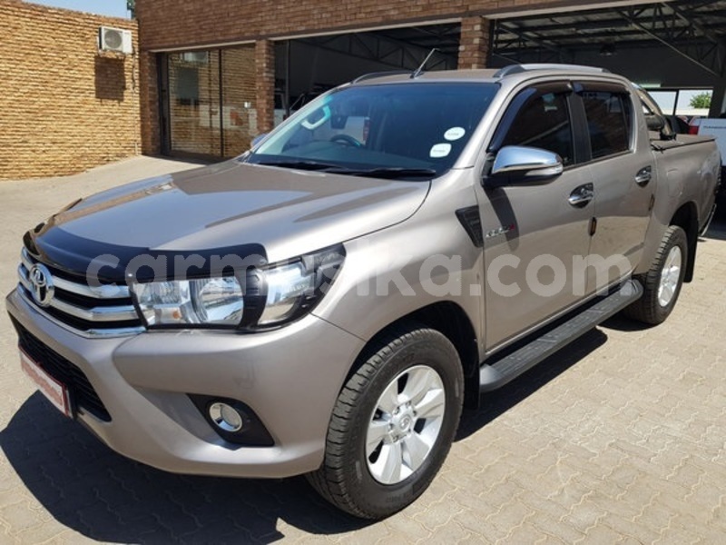 Big with watermark toyota hilux matabeleland south beitbridge 8662