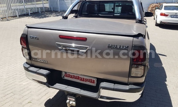 Nunua Ilio tumika Toyota Hilux Fedha Gari ndani ya Beitbridge nchini Matabeleland Kusini Nunua Ilio tumika Toyota Hilux Fedha Gari ndani ya Beitbridge nchini Matabeleland Kusini