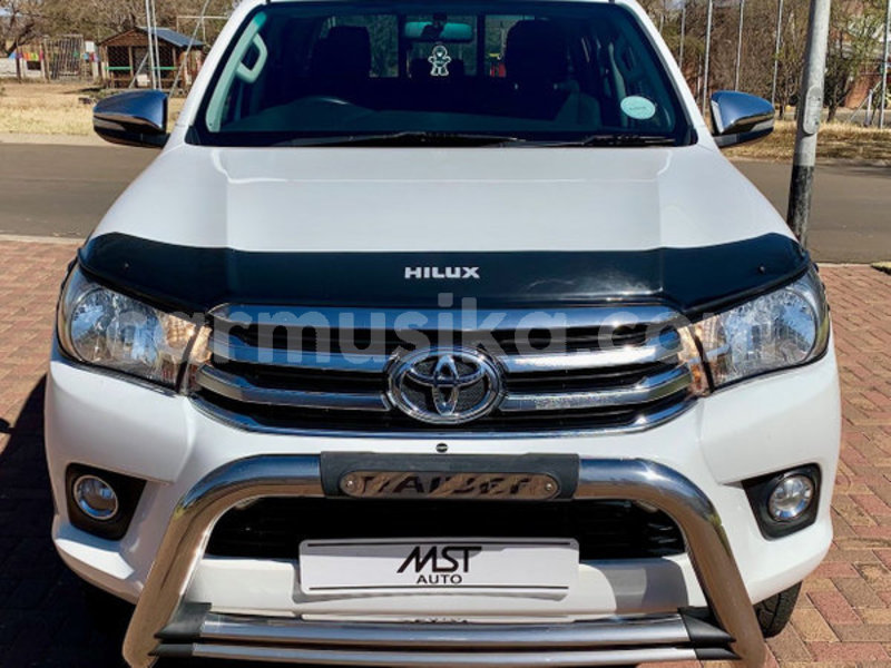 Big with watermark toyota hilux matabeleland south beitbridge 8665