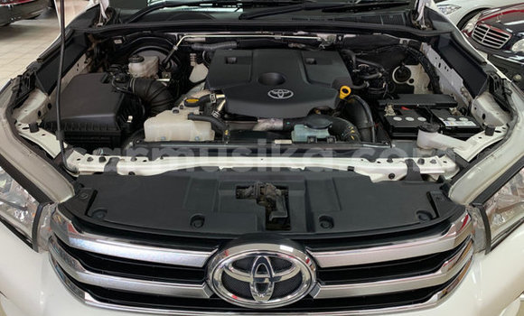 Buy Used Toyota Hilux White Car in Beitbridge in Matabeleland South Buy Used Toyota Hilux White Car in Beitbridge in Matabeleland South