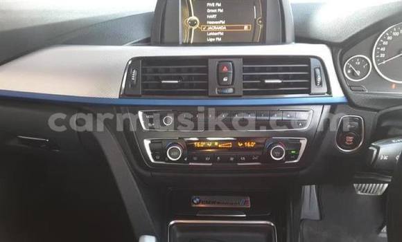 Tenga Tsaru BMW 3–Series Sirivha Mota in Beitbridge in Matabeleland South Tenga Tsaru BMW 3–Series Sirivha Mota in Beitbridge in Matabeleland South