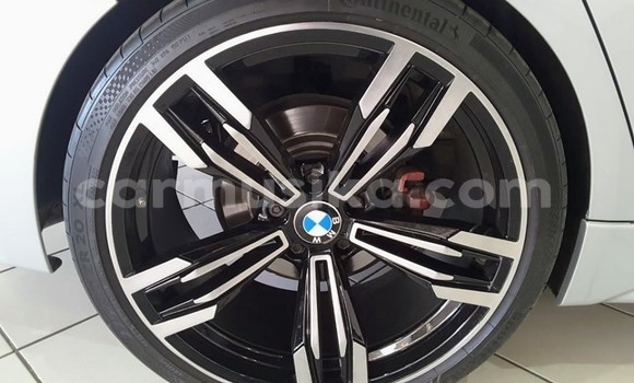 Tenga Tsaru BMW 3–Series Sirivha Mota in Beitbridge in Matabeleland South Tenga Tsaru BMW 3–Series Sirivha Mota in Beitbridge in Matabeleland South
