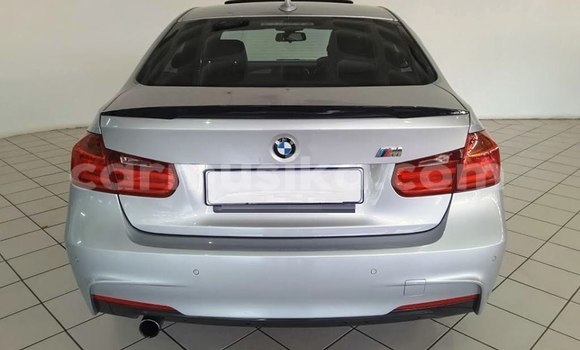 Tenga Tsaru BMW 3–Series Sirivha Mota in Beitbridge in Matabeleland South Tenga Tsaru BMW 3–Series Sirivha Mota in Beitbridge in Matabeleland South