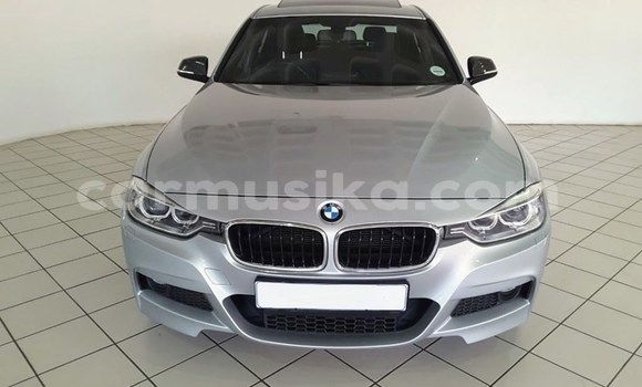 Tenga Tsaru BMW 3–Series Sirivha Mota in Beitbridge in Matabeleland South Tenga Tsaru BMW 3–Series Sirivha Mota in Beitbridge in Matabeleland South