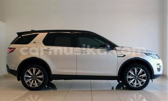 Tenga Tsaru Land Rover Discovery Sport Sirivha Mota in Harare in Harare Tenga Tsaru Land Rover Discovery Sport Sirivha Mota in Harare in Harare