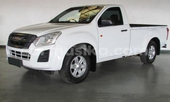 Tenga Tsaru Isuzu KB Chena Mota in Beitbridge in Matabeleland South Tenga Tsaru Isuzu KB Chena Mota in Beitbridge in Matabeleland South