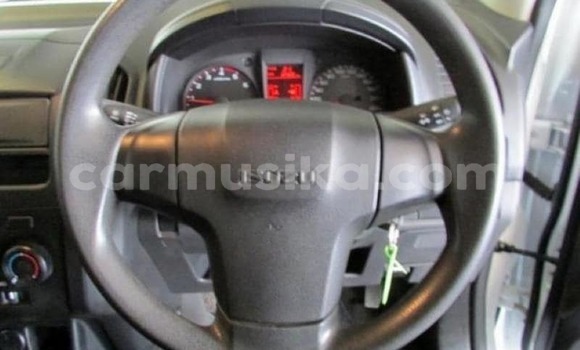 Tenga Tsaru Isuzu KB Chena Mota in Beitbridge in Matabeleland South Tenga Tsaru Isuzu KB Chena Mota in Beitbridge in Matabeleland South