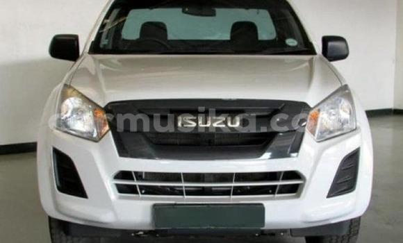 Tenga Tsaru Isuzu KB Chena Mota in Beitbridge in Matabeleland South Tenga Tsaru Isuzu KB Chena Mota in Beitbridge in Matabeleland South