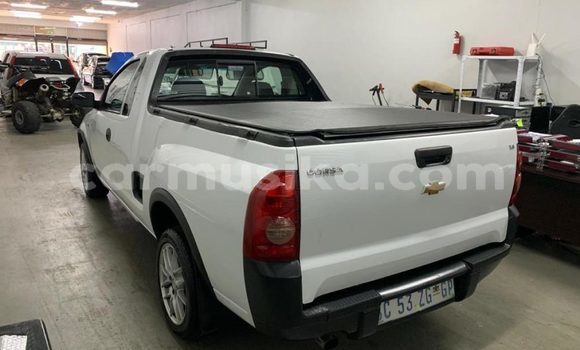 Acheter Occasion Voiture Chevrolet Corsa Blanc à Beitbridge, Matabeleland South Acheter Occasion Voiture Chevrolet Corsa Blanc à Beitbridge, Matabeleland South