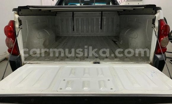 Acheter Occasion Voiture Chevrolet Corsa Blanc à Beitbridge, Matabeleland South Acheter Occasion Voiture Chevrolet Corsa Blanc à Beitbridge, Matabeleland South