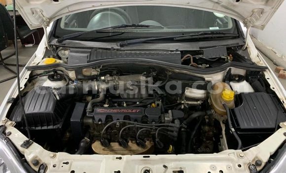 Acheter Occasion Voiture Chevrolet Corsa Blanc à Beitbridge, Matabeleland South Acheter Occasion Voiture Chevrolet Corsa Blanc à Beitbridge, Matabeleland South