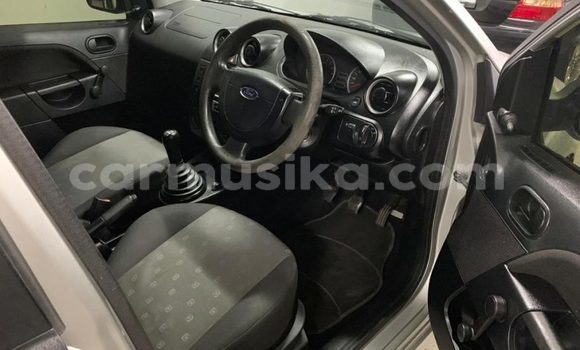 Nunua Ilio tumika Ford Fiesta Fedha Gari ndani ya Beitbridge nchini Matabeleland Kusini Nunua Ilio tumika Ford Fiesta Fedha Gari ndani ya Beitbridge nchini Matabeleland Kusini