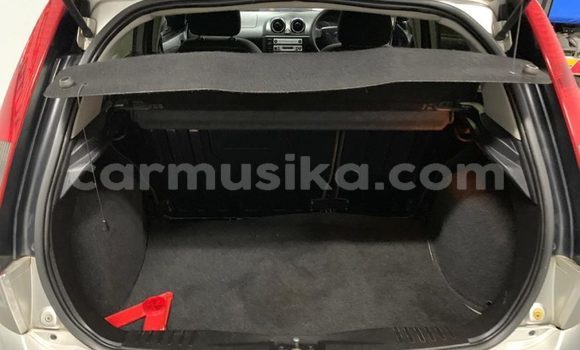 Nunua Ilio tumika Ford Fiesta Fedha Gari ndani ya Beitbridge nchini Matabeleland Kusini Nunua Ilio tumika Ford Fiesta Fedha Gari ndani ya Beitbridge nchini Matabeleland Kusini