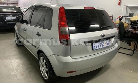 Nunua Ilio tumika Ford Fiesta Fedha Gari ndani ya Beitbridge nchini Matabeleland Kusini Nunua Ilio tumika Ford Fiesta Fedha Gari ndani ya Beitbridge nchini Matabeleland Kusini