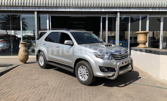 Buy Used Toyota Fortuner Silver Car in Beitbridge in Matabeleland South Buy Used Toyota Fortuner Silver Car in Beitbridge in Matabeleland South
