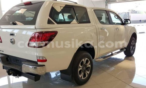 Tenga Tsaru Mazda BT-50 Chena Mota in Beitbridge in Matabeleland South Tenga Tsaru Mazda BT-50 Chena Mota in Beitbridge in Matabeleland South