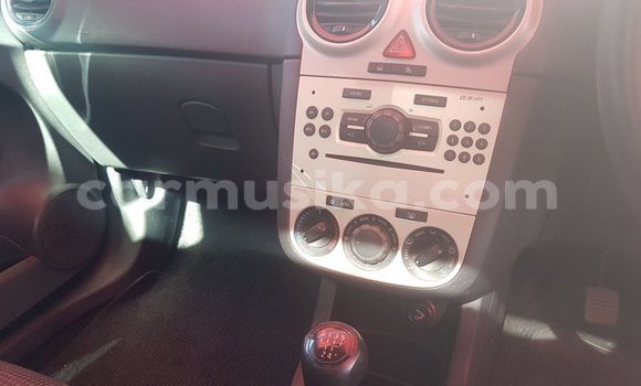 Buy Used Opel Corsa White Car in Beitbridge in Matabeleland South Buy Used Opel Corsa White Car in Beitbridge in Matabeleland South