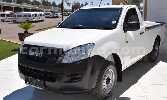 Acheter Occasion Voiture Isuzu KB Blanc à Harare, Harare Acheter Occasion Voiture Isuzu KB Blanc à Harare, Harare