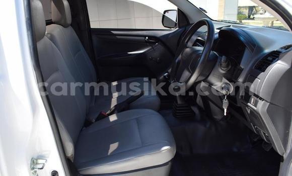 Acheter Occasion Voiture Isuzu KB Blanc à Harare, Harare Acheter Occasion Voiture Isuzu KB Blanc à Harare, Harare
