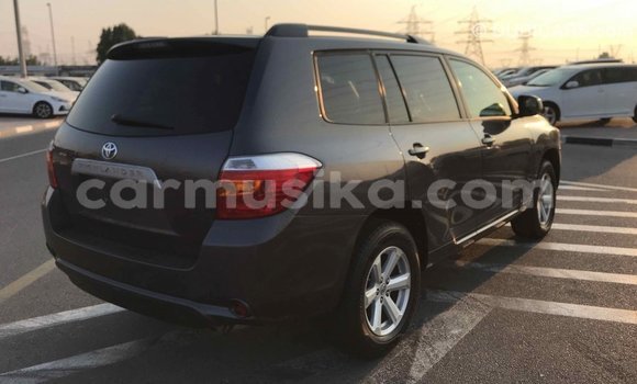 Tenga Imported Toyota Highlander Zvimwe Mota in Import - Dubai in Harare Tenga Imported Toyota Highlander Zvimwe Mota in Import - Dubai in Harare
