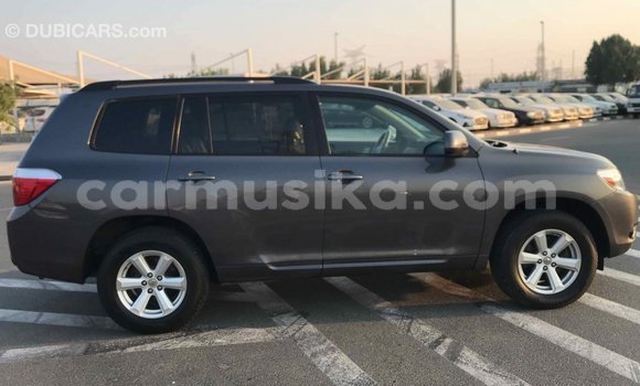 Tenga Imported Toyota Highlander Zvimwe Mota in Import - Dubai in Harare Tenga Imported Toyota Highlander Zvimwe Mota in Import - Dubai in Harare