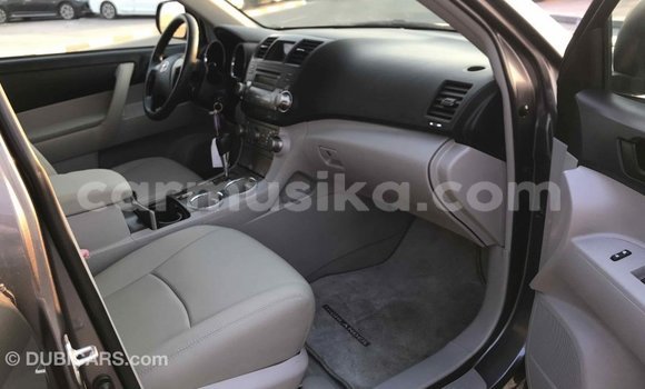 Tenga Imported Toyota Highlander Zvimwe Mota in Import - Dubai in Harare Tenga Imported Toyota Highlander Zvimwe Mota in Import - Dubai in Harare