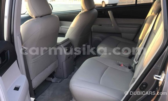 Tenga Imported Toyota Highlander Zvimwe Mota in Import - Dubai in Harare Tenga Imported Toyota Highlander Zvimwe Mota in Import - Dubai in Harare