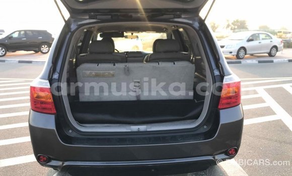 Tenga Imported Toyota Highlander Zvimwe Mota in Import - Dubai in Harare Tenga Imported Toyota Highlander Zvimwe Mota in Import - Dubai in Harare